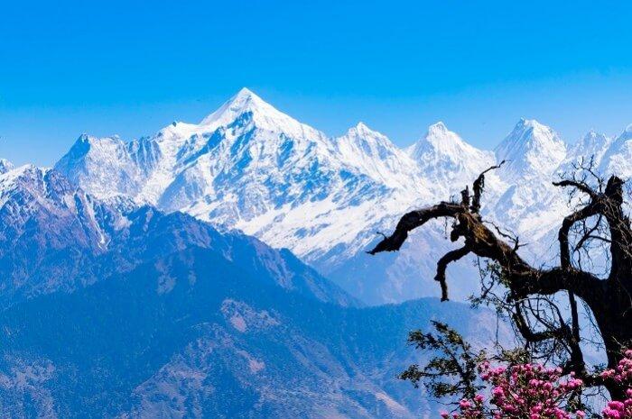 You are currently viewing Major Hills and Peaks of Uttarakhand Himalaya